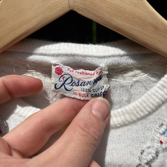 Sweet 50s bejeweled sweater with flaws - Picture 4 of 6